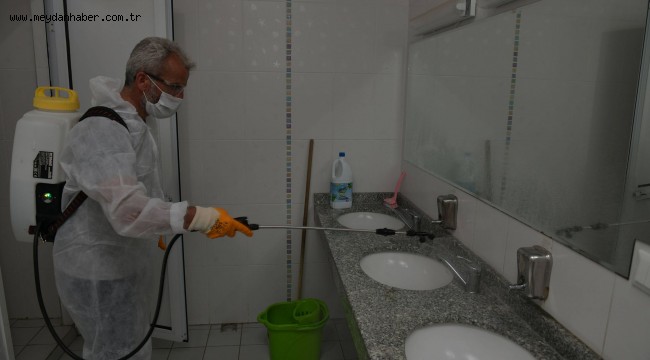 Çiğli'de Okullar Dezenfekte Edildi