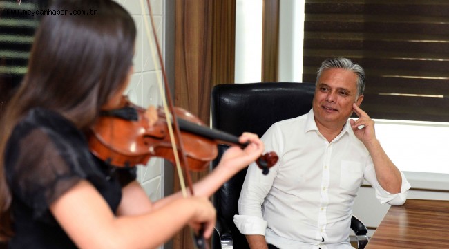 Genç Şampiyon, Başkan Uysal'ın konuğu