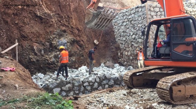 GİRESUN BELEDİYESİ EKİPLERİ DÖRT KOLDAN ÇALIŞIYOR