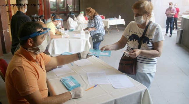 "HALK KART" YENİ SAHİPLERİNE DAĞITILDI  