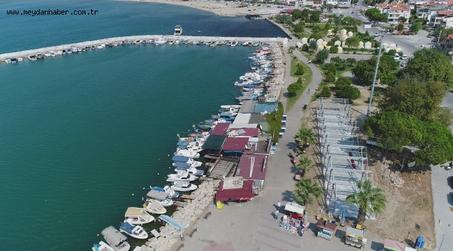 İSKELE YENİ YÜZÜYLE MODERNLEŞİYOR