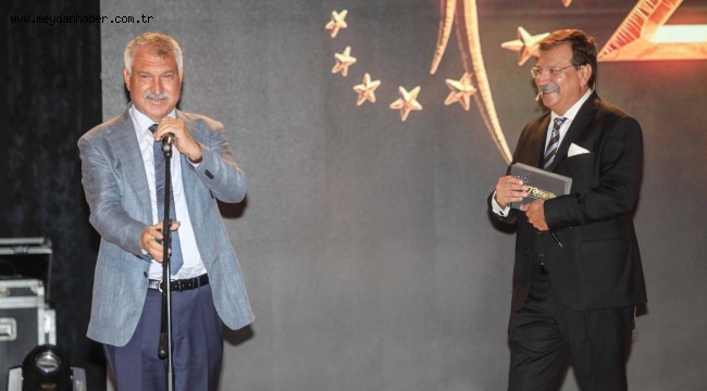 İstanbul'da Tarihi Altın Koza Ödül Töreni