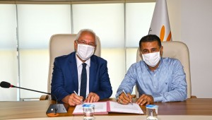 Karabağlar'da Kadrolu İşçilerin Toplu Tözleşme Sevinci