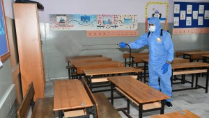 Karabağlar'da okullar dezenfekte ediliyor