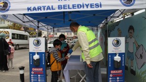 Kartal Belediyesi Yüz Yüze Eğitimin İlk Gününde Öğrencilerin Yanında