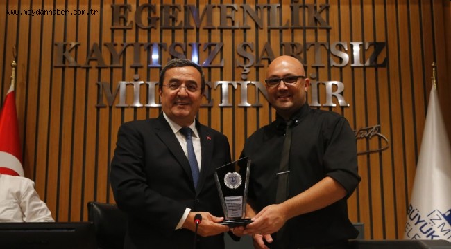 Konak'a iki ödül birden