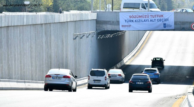 MANSUR YAVAŞ SÖZÜNÜ TUTTU: TÜRK KIZILAYI CADDESİ'NDEKİ KÖPRÜLÜ KAVŞAKLAR TRAFİĞE AÇILDI