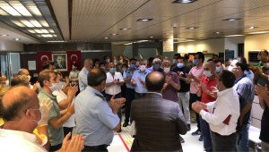 Memurlardan Bakırköy Belediye Binasında Eylem