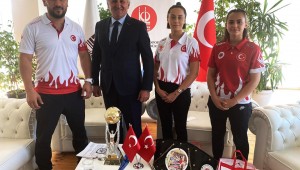 MİLLİ FORMA HAYALİ KEÇİÖRENLİ KARDEŞLERİ ŞAMPİYON YAPTI