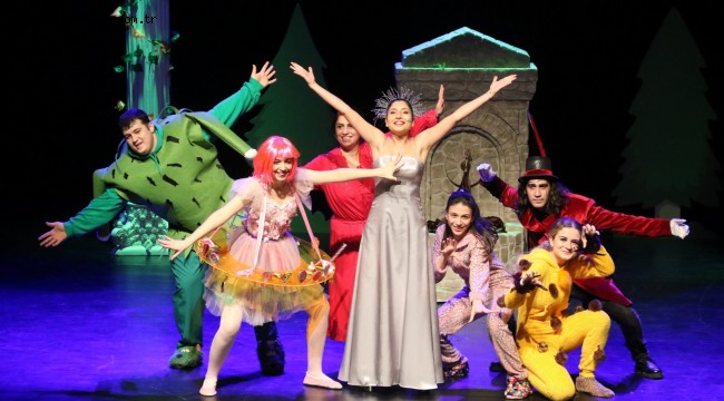 Pandemi kısıtlamalarına E-Kültür Merkezi'yle çözüm aranıyor