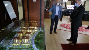 Rize Belediye Başkanı Rahmi Metin, Cezair Büyükelçisi Mourad Adjabi'yi kabul etti.