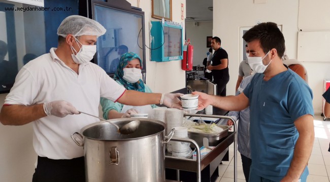 Sağlık Çalışanlarına Aşureler Osmangazi'den