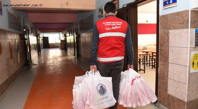 SEVGİ DOLU ÇANTALAR