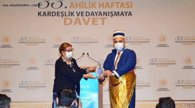 Ticaret Bakanımız Ahilik Törenlerine Katıldı