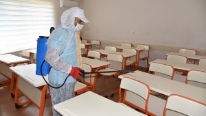 YUNUSEMRE'DE DEZENFEKTE ÇALIŞMALARI SÜRÜYOR