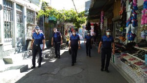 Zabıta Ekipleri Kaldırım İşgaline Geçit Vermiyor