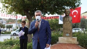 Ahmet Taner Kışlalı Güzelbahçe'de Unutulmadı