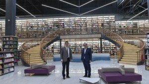 Başkan Dündar, Dev Kitap Merkezini Gezdi 
