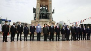 Başkan Gökhan Yüksel İstanbul'un Kurtuluşu'nun 97. yılı törenine katıldı