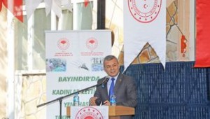 Bayındır'da Kadınlar Zeytinde Yeni Hasat Teknolojileri ile Buluşuyor