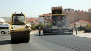 Bozulan Yollar Yenileniyor