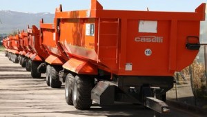 ÇİFTÇİLERDEN BAŞKAN SEKMEN'E TARIM MAKİNALARI PARKI TEŞEKKÜRÜ  