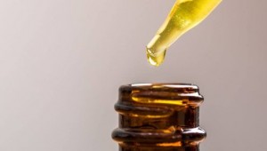 DLADERM SHAMPOO İLE SHEA YAĞI MUCİZESİ SAÇLARDA