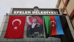 EFELER BELEDİYESİ'NE KARDEŞ ÜLKE BAYRAĞI