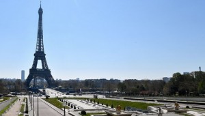 Fransa'da belli saatlerde sokağa çıkmak yasaklanıyor!