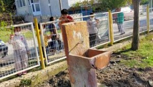 İNSAN SAADETİNE BİR ŞEY KATMAK İSTENİYORSA, HİZMET ARZUSU ZARURİDİR