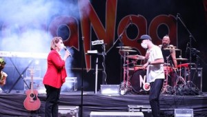 İzmitliler Cumhuriyet coşkusunu Manga konseriyle doyasıya yaşadı