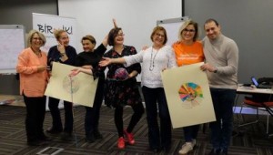 Karşıyaka Sanat Derneği'nden özel çocuklara Mandala Atölyesi çalışmalarını pazartesi günü zoom üzerinden başlatacak.