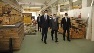 Konak Belediye Başkanı Abdül Batur, Bursa Nilüfer Belediye Başkanı Turgay Erdem ile işbirliği protokolüne imza attı. 