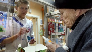 Rusya'da halk eczanelere hücum etti