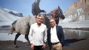 Sınırları kaldıran "Yolculuklar" sergisi