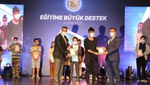 SİVAS BELEDİYESİ TARAFINDAN İNTERNET PAKETLİ TABLETLERİN DAĞITIMINA BAŞLANDI…