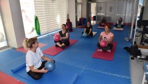 SOSYAL MESAFELİ SPORA HANIMLARDAN YOĞUN İLGİ 