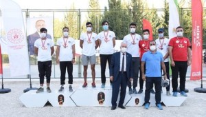 TOROSLAR'IN BOCCE VE TENİS TURNUVASINDA COŞKULU FİNAL