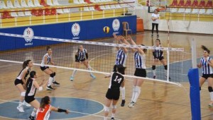 VOLEYBOLDA PERDE AÇILIYOR