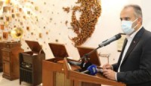 Zamanda yolculuk yaptıran sergi