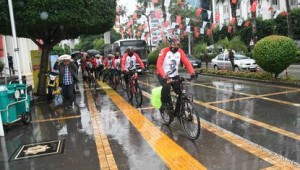 Adanalı bisikletçiler Anıtkabir yolunda