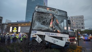 Ankara'da iki otobüs çarpıştı: 17 yaralı