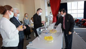 ATAŞEHİR'DE 25 GECEKONDU SAHİBİ DAHA YENİ YUVALARINA KAVUŞTU