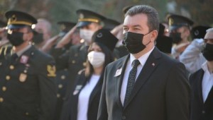 Atatürk'ü rahmet ve minnetle anıyoruz