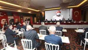  Başkan Zeydan Karalar, "Fiziksel olarak değilse de bütün kalbimle toplantıdayım."