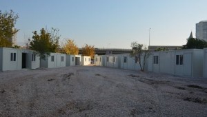 DEPREMZEDE AVUKATLAR İÇİN KONTEYNER OFİSLER KURULMAYA BAŞLANDI