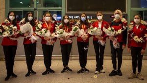 Kadın Ritmik Cimnastik Grup Milli Takımı yurda döndü