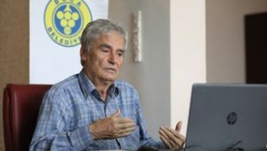 Kara tren Buca'dan anılarla yeniden yola çıktı 