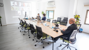 Koç Lisesi öğrencilerinden depremzedeler için güç birliği