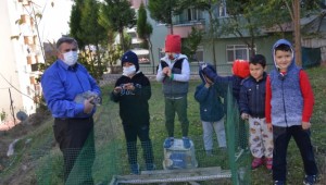 Soner öğretmen emekli olduktan sonra da çocuklar için çabalıyor